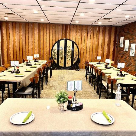 Regency Inn Iola Extérieur photo