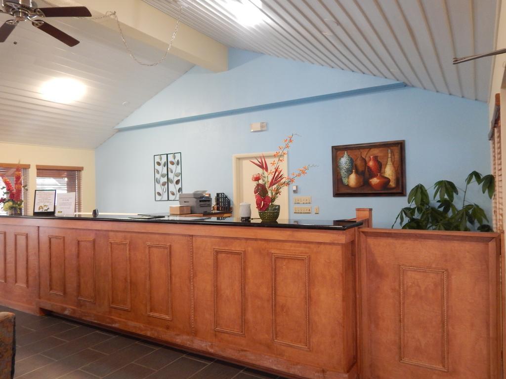 Regency Inn Iola Extérieur photo